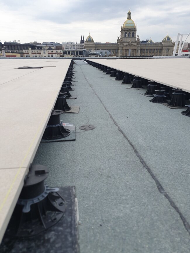 rooftop terrace porcelain paver installation using adjustabl